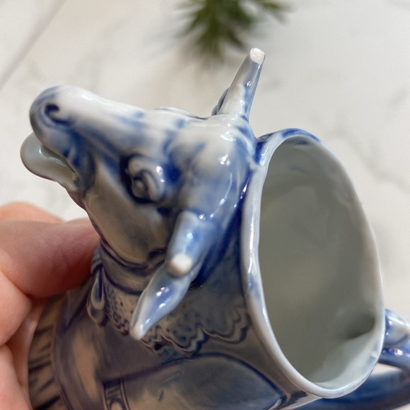 Vintage antique Schafer & Vator porcelain cow creamer Blue white comical dress - Picture 7 of 8
